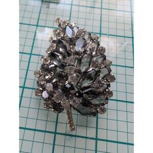 UNSIGNED Grey Clear Yellow Rhinestone Jewelry Vintage Wowzers Set Vintage WEISS?